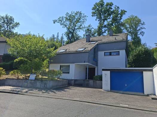 Einfamilienhaus zum Kauf 299.000 € 5 Zimmer 184 m² 845 m² Grundstück Siegen Siegen 57074
