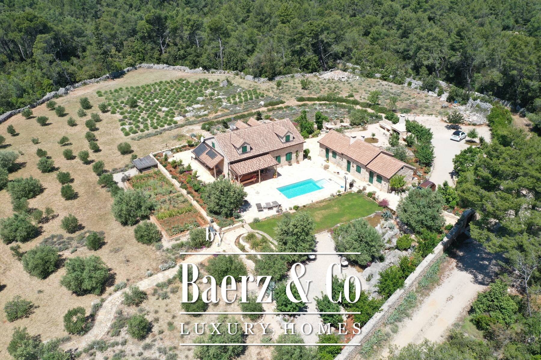 Villa zum Kauf 3.650.000 € 5 Zimmer 300 m²<br/>Wohnfläche 8.500 m²<br/>Grundstück stari grad