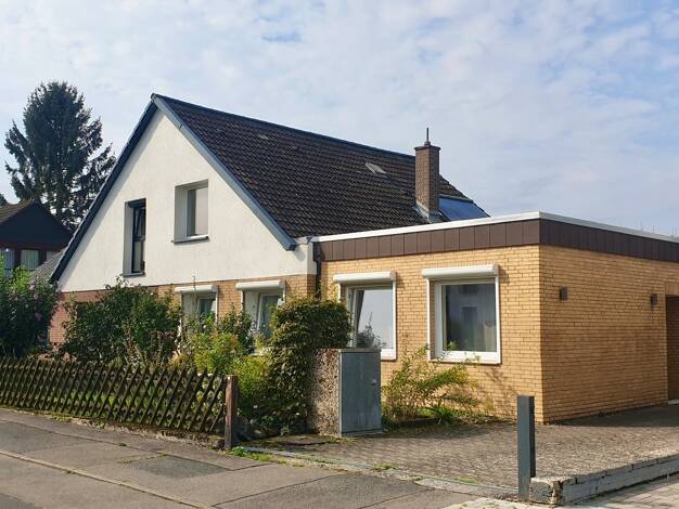 Doppelhaushälfte zum Kauf 390.000 € 4,5 Zimmer 150 m² 605 m² Grundstück Mittelfeld Döhren - Wülfel 30539