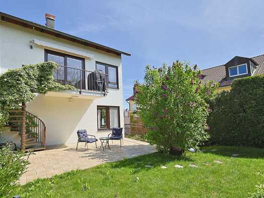 Doppelhaushälfte zum Kauf 699.000 € 6,5 Zimmer 185 m² 317 m² Grundstück Böblingen Böblingen 71034