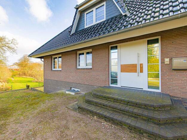 Einfamilienhaus zum Kauf 5 Zimmer 232 m² 951 m² Grundstück Sankt Michaelisdonn 25693