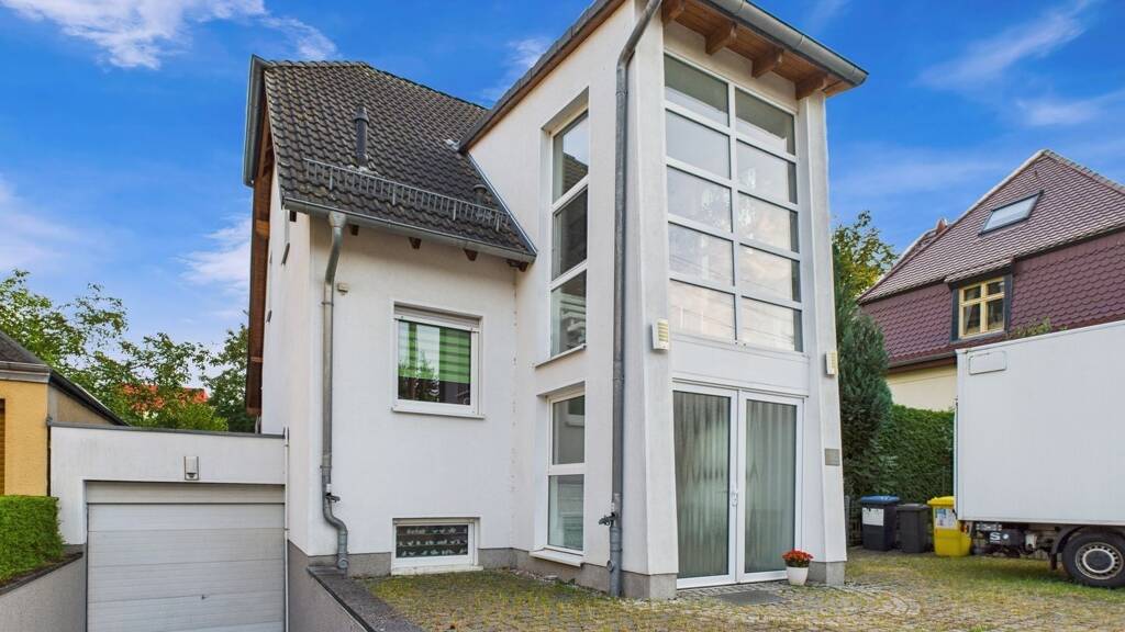 Großzügiges Architektenhaus in Holzhausen