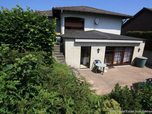 Mehrfamilienhaus zum Kauf 329.960 € 6 Zimmer 182 m² 644 m² Grundstück Gambach Münzenberg / Gambach (Hessen) 35516