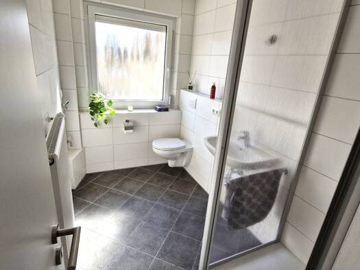 WG-Zimmer zur Miete 700 € 2 Zimmer 45 m² frei ab sofort Erlangen-Ost Erlangen 91052