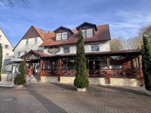 Mehrfamilienhaus zum Kauf 799.000 € 10 Zimmer 868 m² 2.831 m² Grundstück Bad Salzdetfurth 31162