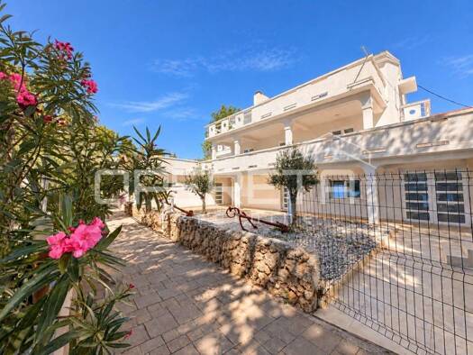 Einfamilienhaus zum Kauf 1.490.000 € 11 Zimmer 365 m² 797 m² Grundstück Novalja 53291