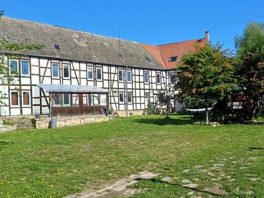 Mehrfamilienhaus zum Kauf provisionsfrei als Kapitalanlage geeignet 240.000 € 508 m² 2.600 m² Grundstück Bergstraße 3 a Westerengel Großenehrich 99718