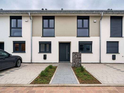 Reihenendhaus zur Miete 1.900 € 4,5 Zimmer 138 m² 100 m² Grundstück frei ab sofort Kochendorf Bad Friedrichshall 74177