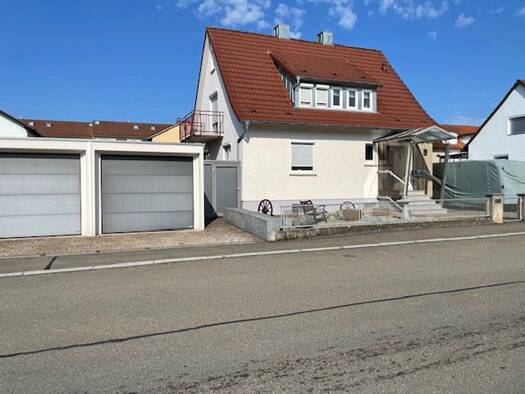 Einfamilienhaus zum Kauf 398.000 € 4 Zimmer 118 m² 647 m² Grundstück Keplerstraße 17 Trossingen Trossingen 78647