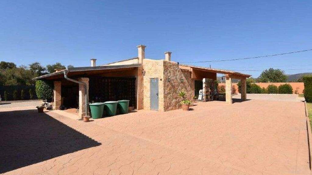 Ferienhaus zum Kauf provisionsfrei 699.000 € 5 Zimmer 4.000 m² Grundstück frei ab sofort Llucmajor 07620