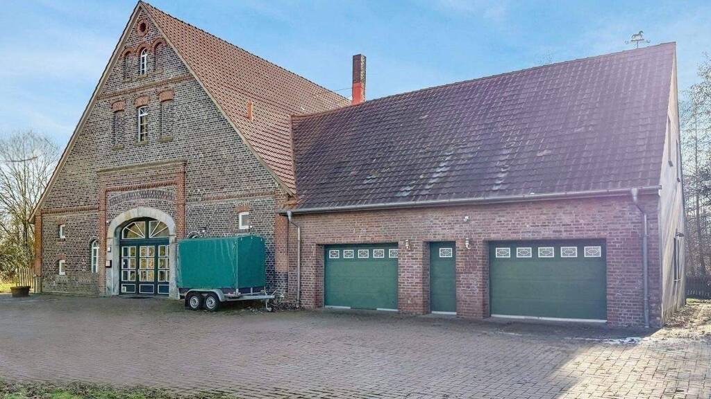 Mehrfamilienhaus zum Kauf 380.000 € 14 Zimmer 383,8 m² 3.092 m² Grundstück Unterlübbe Hille 32479
