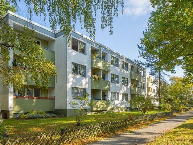 Wohnung zur Miete 477 € 1 Zimmer 29,3 m² 1. Geschoss frei ab 26.10.2026 Beerenstraße 11 Zehlendorf Berlin 14163