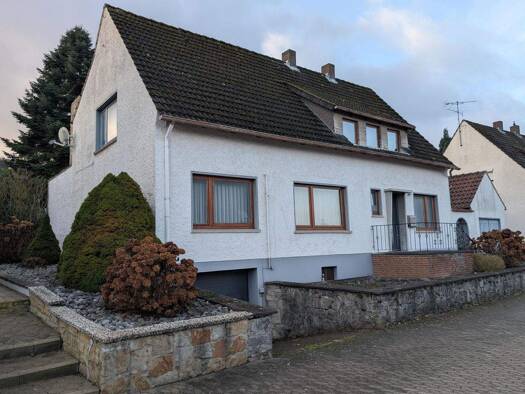 Einfamilienhaus zum Kauf 260.000 € 7 Zimmer 147 m² 991 m² Grundstück frei ab sofort Kleinenbremen Porta Westfalica 32457
