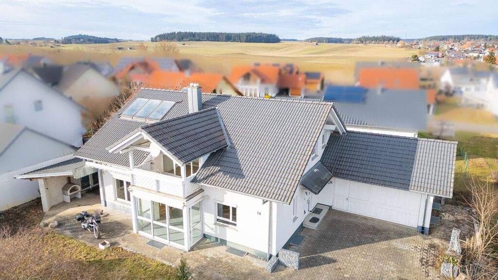 Einfamilienhaus zum Kauf 549.000 € 6,5 Zimmer 234 m² 736 m² Grundstück Bösingen 78662