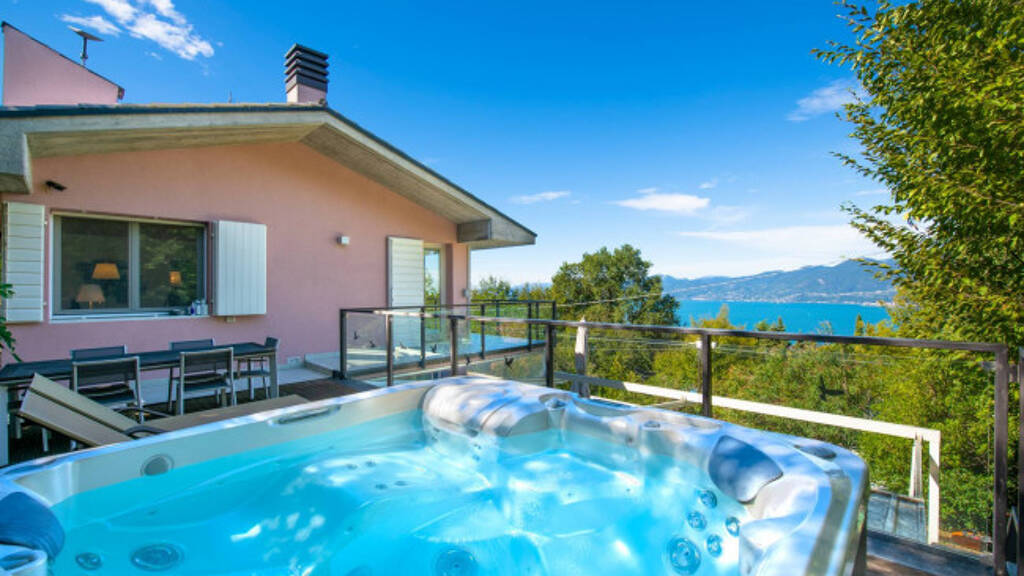 Villa zum Kauf 2.200.000 € 5 Zimmer 296 m² 2.600 m² Grundstück frei ab sofort Torri del Benaco 37010