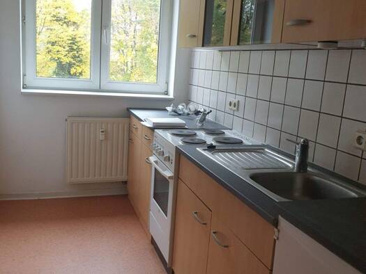 Wohnung zur Miete 265 € 2 Zimmer 50 m² 3. Geschoss frei ab sofort Wiesenburg Wildenfels 08134