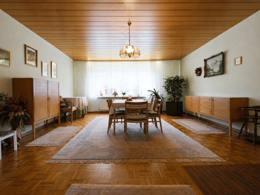 Reihenmittelhaus zum Kauf 7,5 Zimmer 226 m² 1.210 m² Grundstück Menningen Merzig 66663