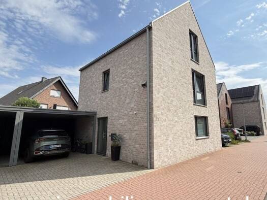 Doppelhaushälfte zur Miete 1.438 € 4 Zimmer 125 m² 198 m² Grundstück frei ab sofort Erle Raesfeld 46348