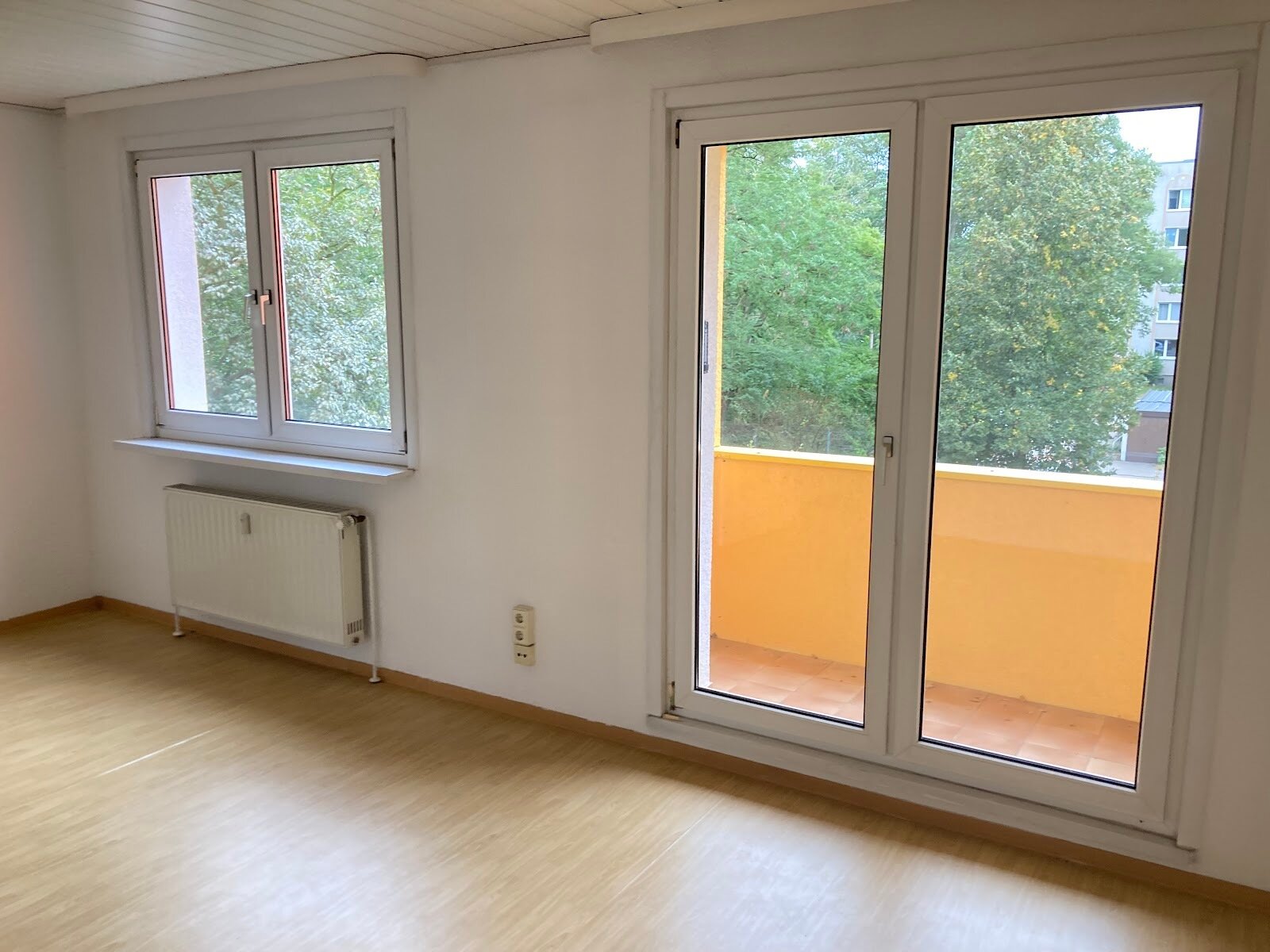 Wohnung zur Miete 297 € 3 Zimmer 57 m²<br/>Wohnfläche 1.<br/>Geschoss Krondorfer Straße 117 Wolfen Bitterfeld-Wolfen 06766