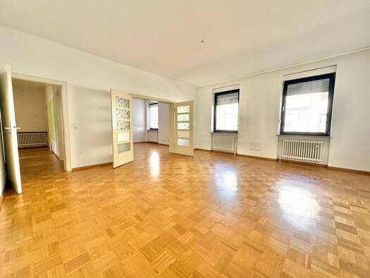 Wohnung zur Miete 800 € 4 Zimmer 140 m² 1. Geschoss Zweibrücken 66482