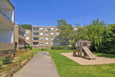 Wohnung zur Miete 888 € 4 Zimmer 93 m² 1. Geschoss frei ab 06.06.2025 Elbestraße 9 Norf Neuss 41469
