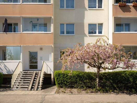 Wohnung zur Miete 350 € 3 Zimmer 56,7 m² 2. Geschoss frei ab 01.02.2026 Mark-Twain-Straße 9 Westliche Neustadt Halle (Saale) 06126