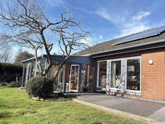 Einfamilienhaus zum Kauf 565.000 € 4 Zimmer 106,1 m² 723,2 m² Grundstück frei ab 30.11.2026 Wedel 22880