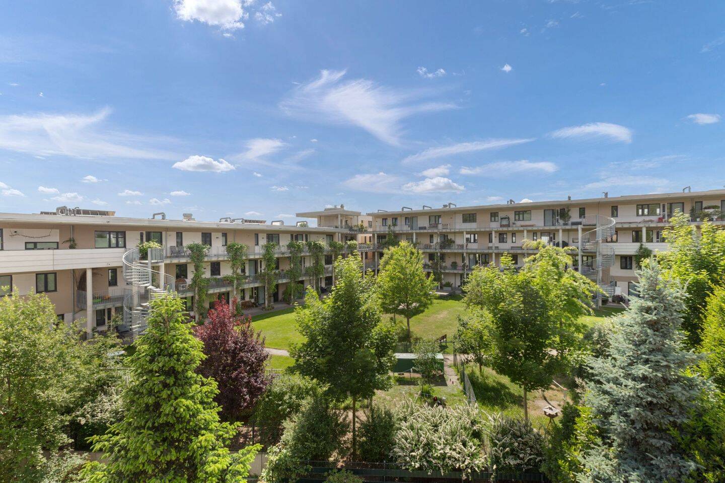 Property thumbnail 9