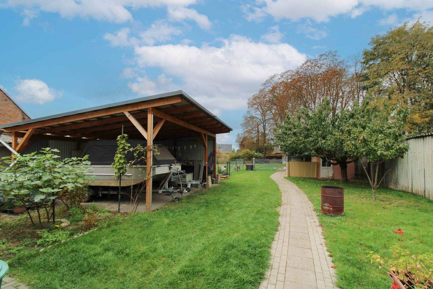 Immobilie in Klötze - Gepflegte Doppelhaushälfte mit Garten, Werkstatt und Selbstversorger-Hof in Klötze OT: Kunrau - Bild 0