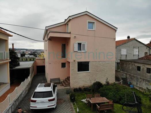 Einfamilienhaus zum Kauf 599.000 € 11 Zimmer 463 m² 481 m² Grundstück Zadar 23000