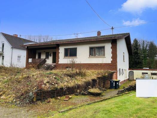 Mehrfamilienhaus zum Kauf provisionsfrei 147.000 € 10 Zimmer 254 m² 1.256 m² Grundstück Kastel Nonnweiler 66620