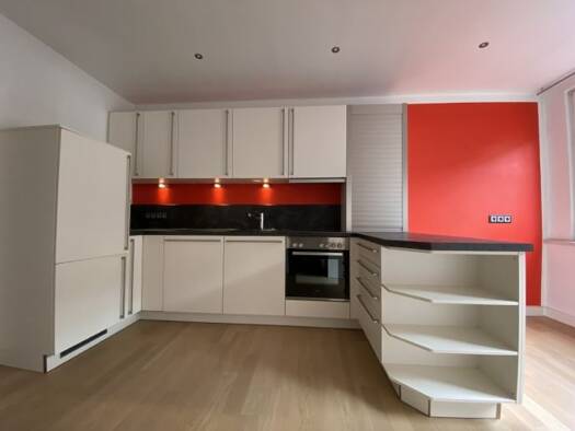 Wohnung zur Miete 900 € 3 Zimmer 77 m² Geschoss -1/3 frei ab 01.11.2026 Innenstadt Fürth 90762