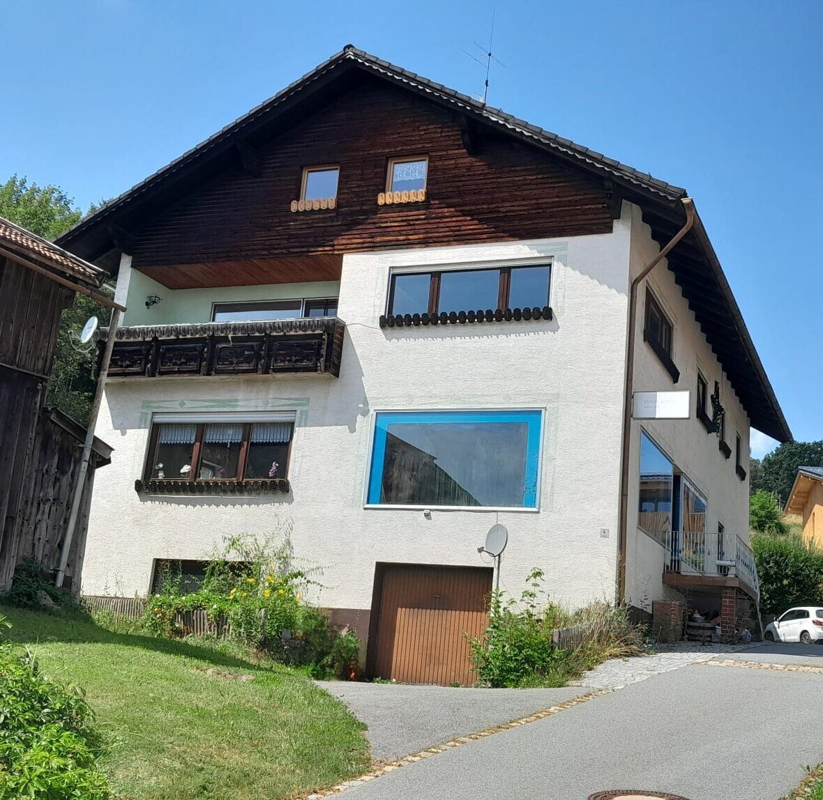 Mehrfamilienhaus zum Kauf provisionsfrei 399.000 € 11 Zimmer 250 m²<br/>Wohnfläche 560 m²<br/>Grundstück ab sofort<br/>Verfügbarkeit Kirchdorf Kirchdorf i.Wald 94261