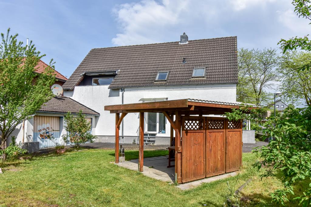 Einfamilienhaus zum Kauf 599.000 € 7 Zimmer 155,5 m²<br/>Wohnfläche 586 m²<br/>Grundstück Richrath Langenfeld 40764