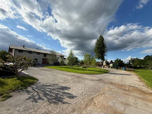 Einfamilienhaus zum Kauf 365.000 € 5 Zimmer 600 m² Centar, Gospić Gospić 53000
