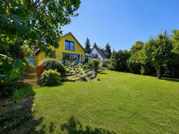 Einfamilienhaus zum Kauf 849.000 € 5 Zimmer 160 m² 620 m² Grundstück Alt-Hohenschönhausen Lichtenberg 13053