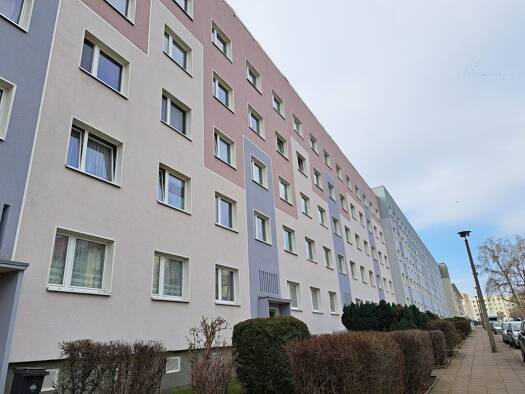 Wohnung zur Miete 334 € 3 Zimmer 57,6 m² 2. Geschoss Lion-Feuchtwanger-Straße 20 Leipziger Str. Magdeburg 39120