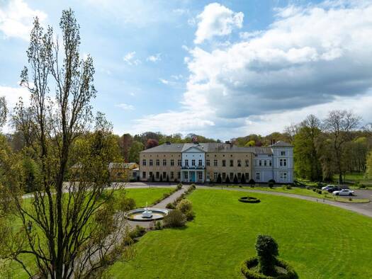 Schloss zum Kauf 16.090 m² Grundstück Semlow Semlow 18334