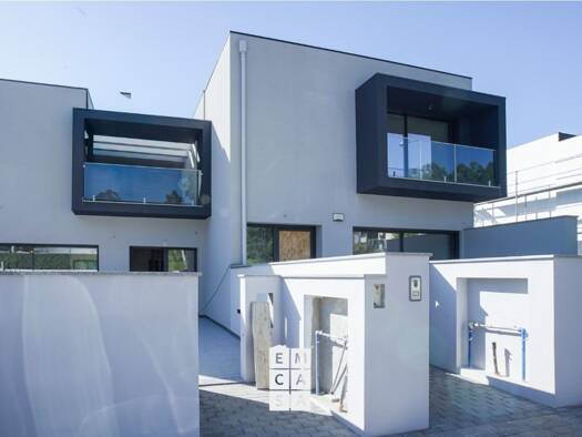 Haus zum Kauf 440.000 € 162 m² Lobão, Gião, Louredo e Guisande 4505