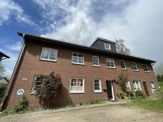 Wohnung zur Miete 420 € 1 Zimmer 40 m² 2. Geschoss frei ab 01.10.2025 Schulstraße 12b Molfsee 24113