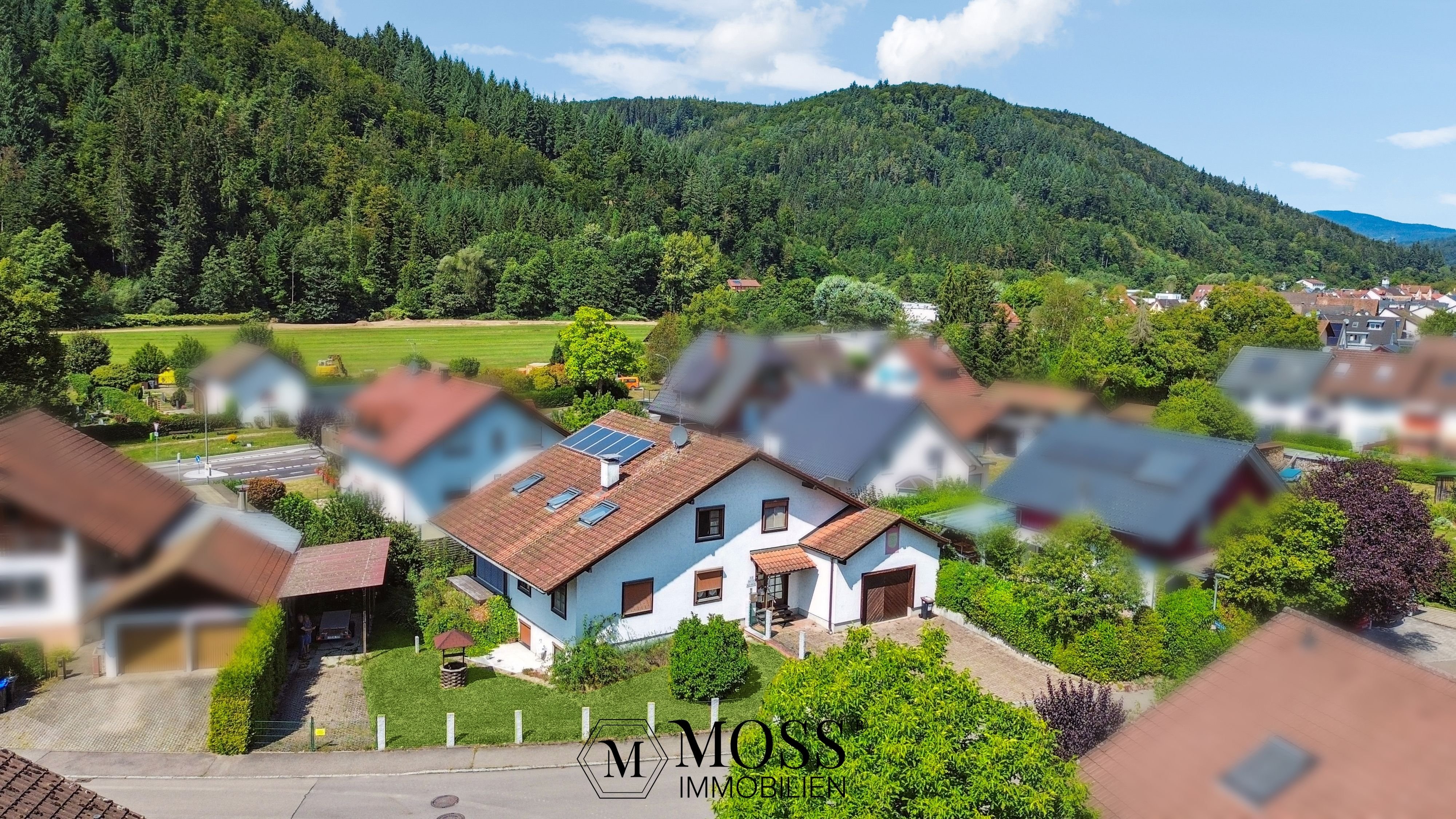 Einfamilienhaus zum Kauf 650.000 € 9 Zimmer 246 m²<br/>Wohnfläche 658 m²<br/>Grundstück Langenau Schopfheim 79650