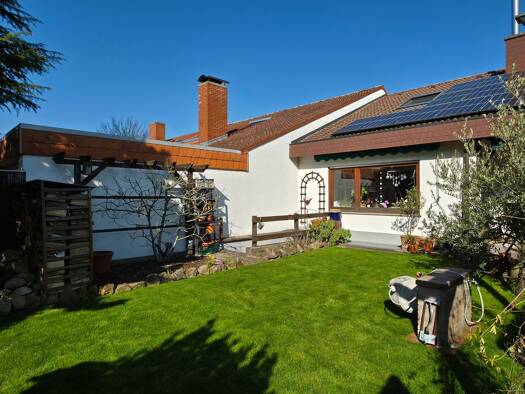 Reihenmittelhaus zum Kauf 695.000 € 5,5 Zimmer 175 m² 354 m² Grundstück frei ab sofort Erfurter Weg 7 Limburgerhof 67117