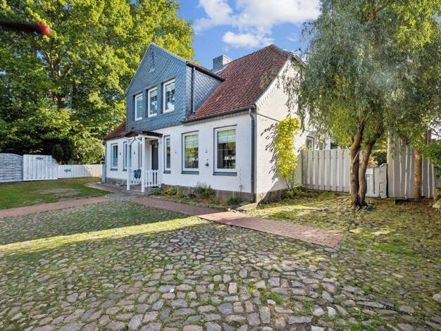 Einfamilienhaus zum Kauf 339.000 € 8 Zimmer 163,9 m² 862 m² Grundstück Schleswig 24837