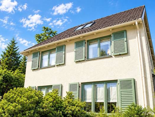 Stadthaus zum Kauf 399.500 € 10 Zimmer 220 m² 395 m² Grundstück frei ab sofort Mölln 23879