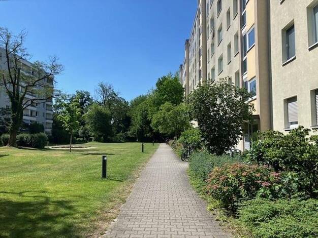 Loft zur Miete 1.100 € 2 Zimmer 55 m² 5. Geschoss Denninger Straße 208 Bogenhausen München 81927