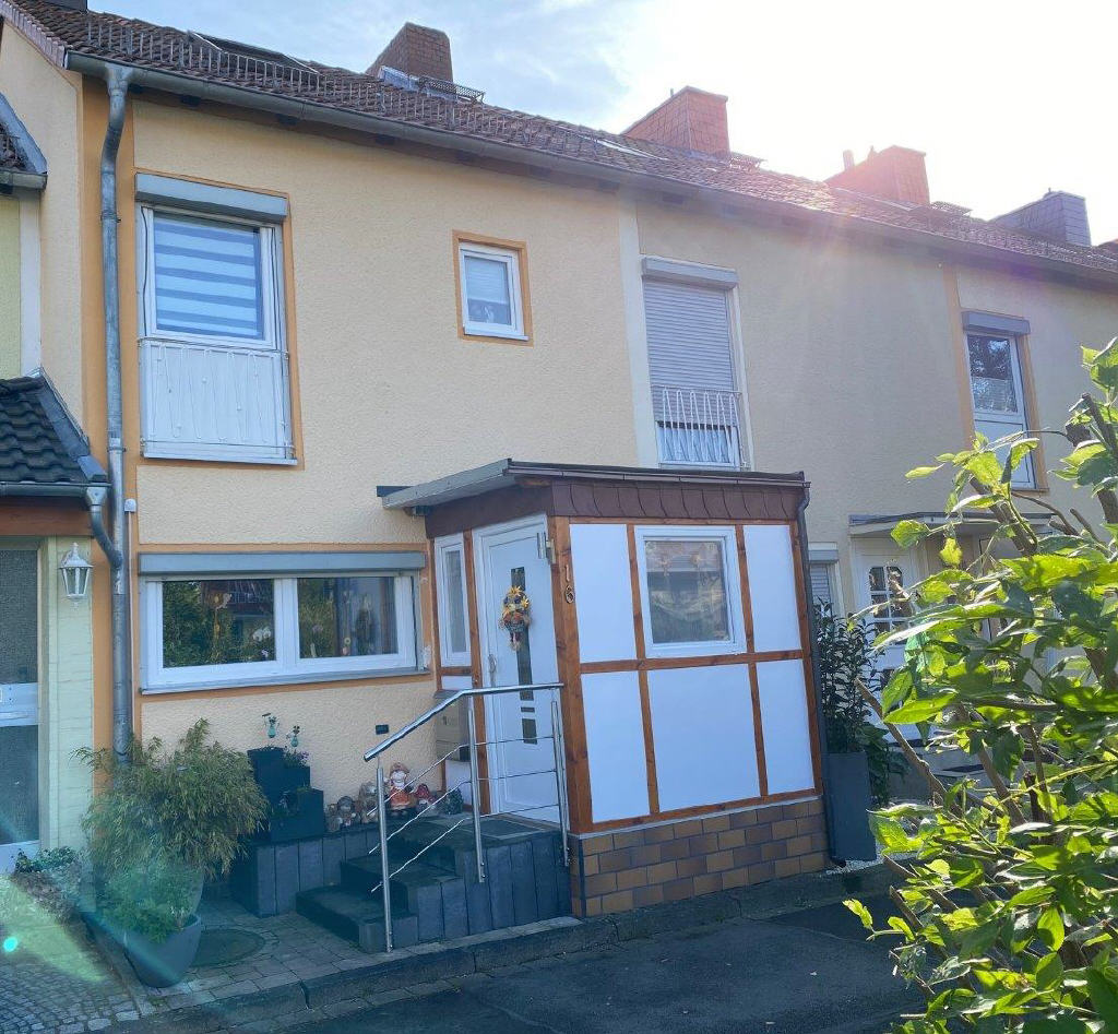 Reihenmittelhaus zum Kauf 339.000 € 4 Zimmer 105 m²<br/>Wohnfläche 176 m²<br/>Grundstück 01.01.2025<br/>Verfügbarkeit Grone - Süd Göttingen 37081