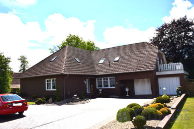 Mehrfamilienhaus zum Kauf 299.000 € 9 Zimmer 280 m² 1.288 m² Grundstück Warsingsfehn Moormerland / Neermoor 26802