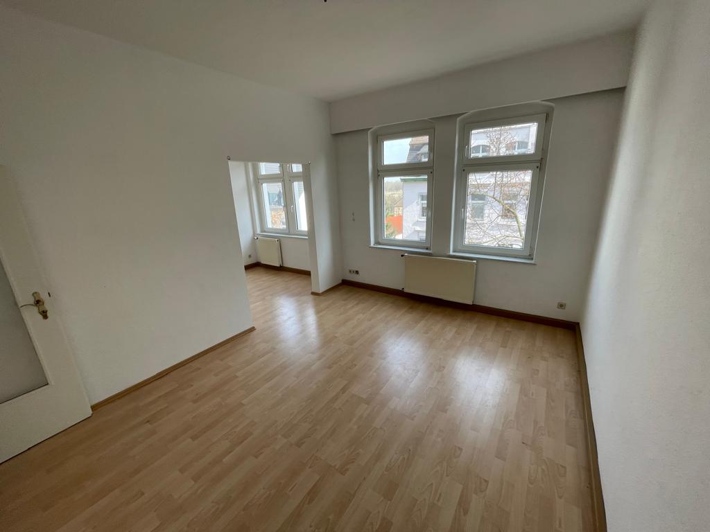 Wohnung zur Miete 350 € 2,5 Zimmer 63 m²<br/>Wohnfläche 2.<br/>Geschoss ab sofort<br/>Verfügbarkeit Klosterstr. 12 Zeitz Zeitz 06712