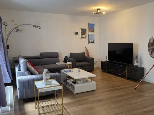 Wohnung zur Miete 1.099 € 1 Zimmer 79 m² Geschoss 1/4 frei ab 30.09.2026 Schleußig Südwest 04229