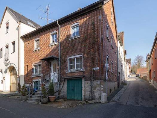 Einfamilienhaus zum Kauf 135.000 € 3,5 Zimmer 100 m² 66 m² Grundstück Am Stutz 2 Marktbreit 97340